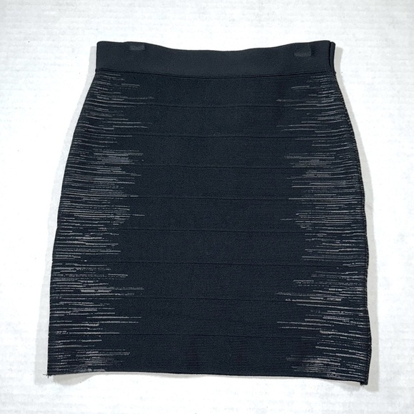 Black Guess Bandage Style Mini Skirt - Picture 1 of 6